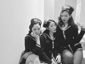 201101 Chahee Instagram Update with Jennie