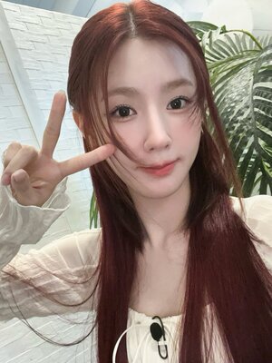 240315 - (G)I-DLE Twitter Update with MIYEON