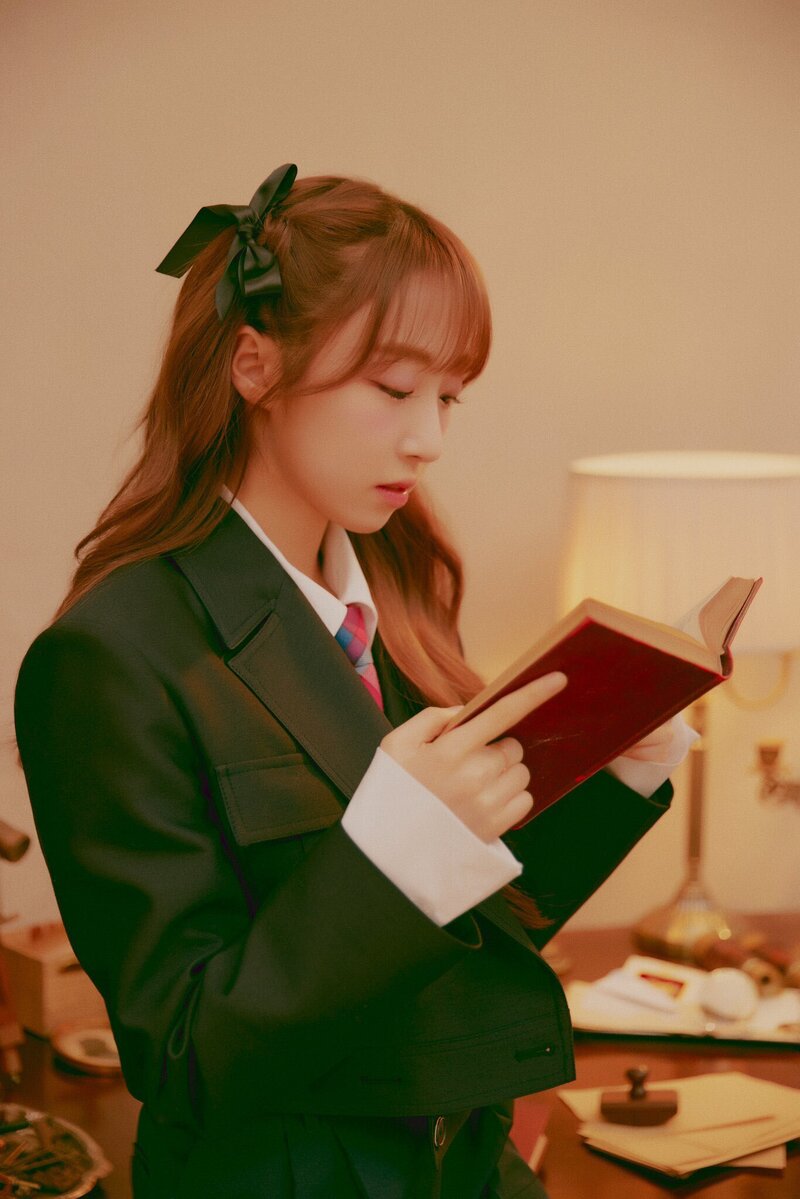 WJSN for Universe 'Replay Wjsn - Save Me, Save You' Photoshoot 2022 documents 8