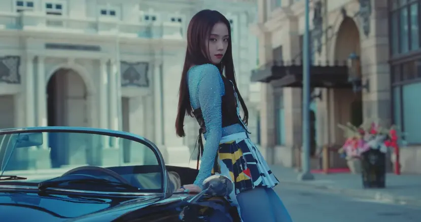 BLACKPINK's Jisoo Is The First Kpop Female Soloist To Sell A Million Copies in a Week