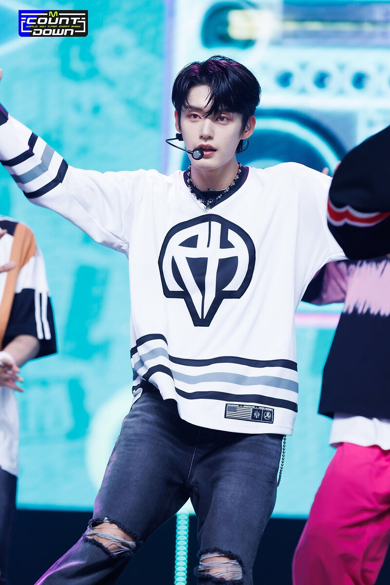 230713 ZEROBASEONE - 'New Kidz on the Block' at M COUNTDOWN documents 19