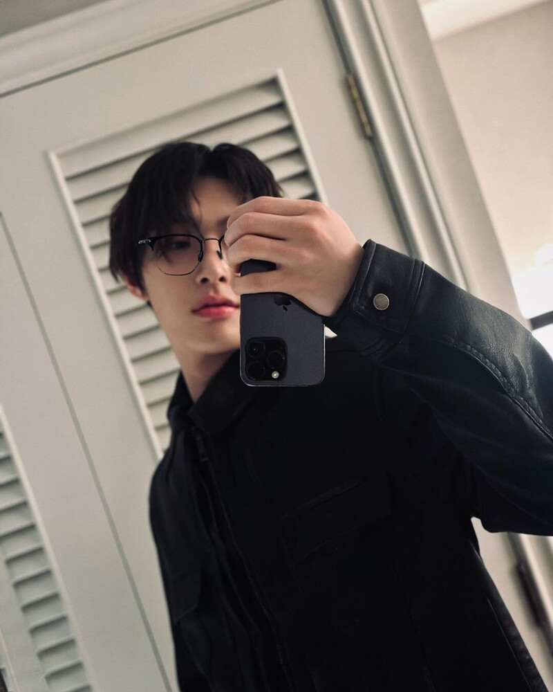 241011 - Mingi Instagram Update documents 2