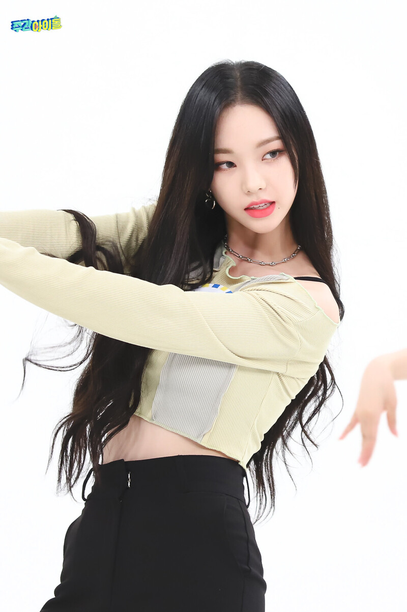 210526 MBC Naver Post - aespa at Weekly Idol No. 513 documents 6