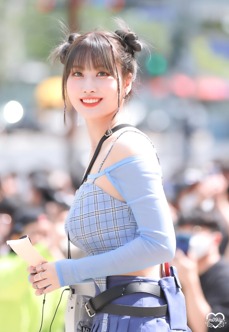 220903 TWICE Momo at  Mini Fan Meeting with ONCEs documents 2