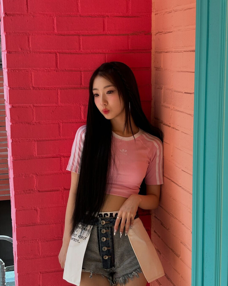 240907 - YeoJin Instagram Update documents 11