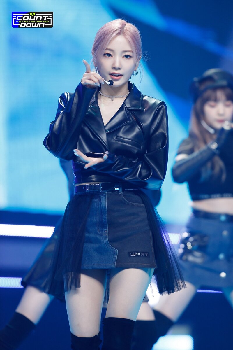 220303 Rocket Punch - 'CHIQUITA' at M Countdown documents 26