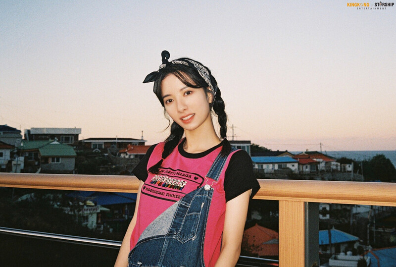 220319 Starship Naver - WJSN Bona - "Twenty Five Twenty One" Behind documents 28