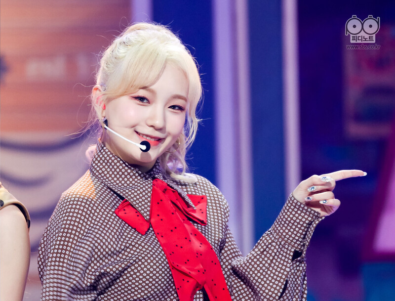 210523 Rocket Punch - 'Ring Ring' at Inkigayo documents 7