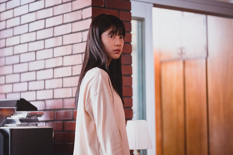 220710 SOOP Naver Post - Bae Suzy - 'Anna' Behind the Scenes documents 12