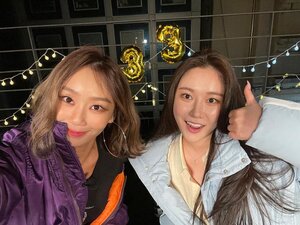 220505 Minyoung Instagram Update - with Hyolyn