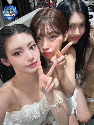 240613 M COUNTDOWN TWITTER UPDATE WITH EVERGLOW