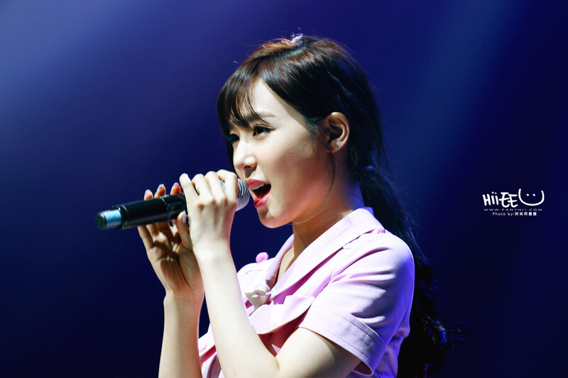 140315 Girls' Generation Tiffany at WAPOP Concert documents 5