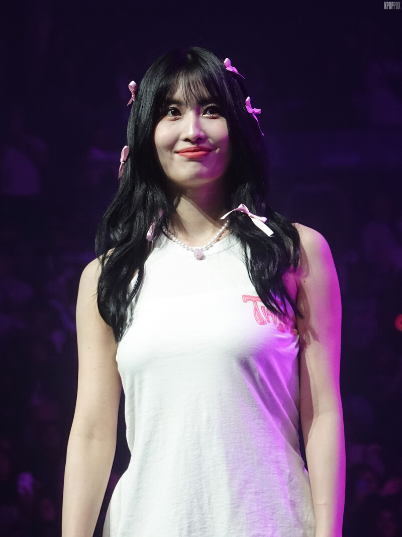 230613 TWICE Momo - ‘Ready To Be’ World Tour in Oakland Day 2 documents 2