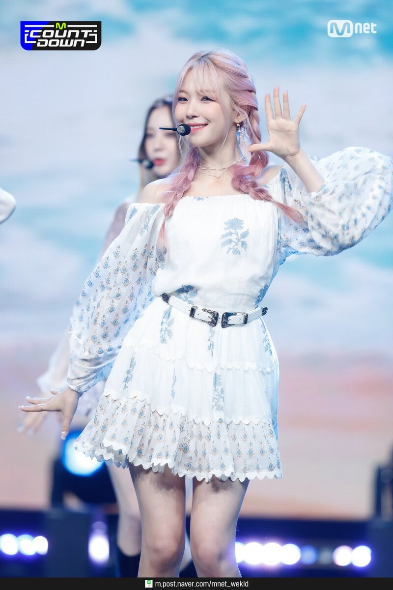 210527 fromis_9 'WE GO' at M Countdown documents 9