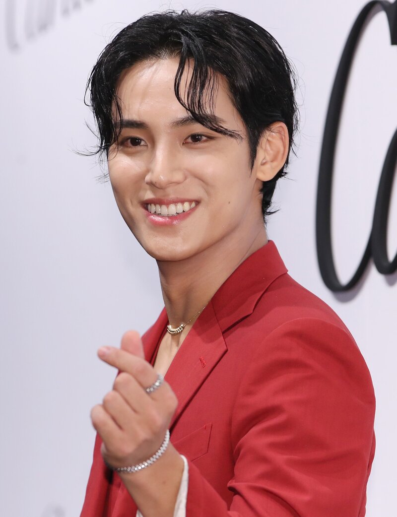 221006 MINGYU- CARTIER Pop-Up Event | kpopping