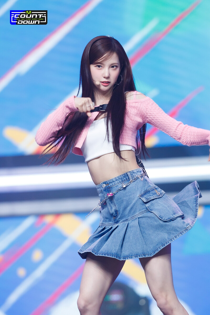 230420 Kep1er Yujin 'Giddy' at M Countdown documents 5