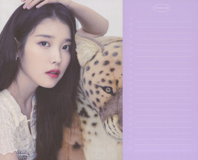 IU 2022 Season's Greetings (Scans) documents 1