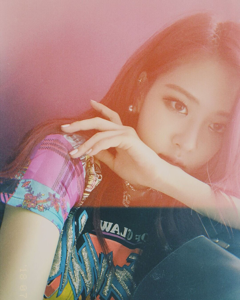 180708 Rose Instagram Update documents 2