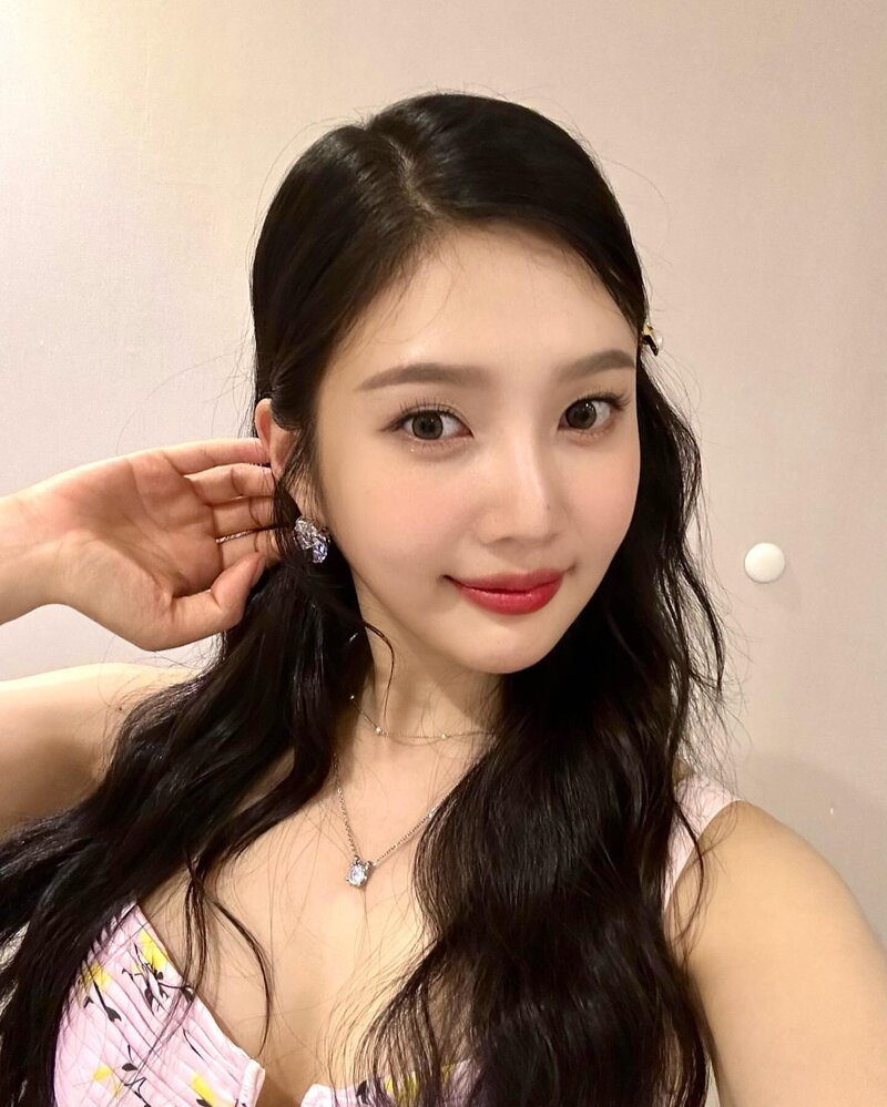 230910 Red Velvet Joy Instagram Update documents 6