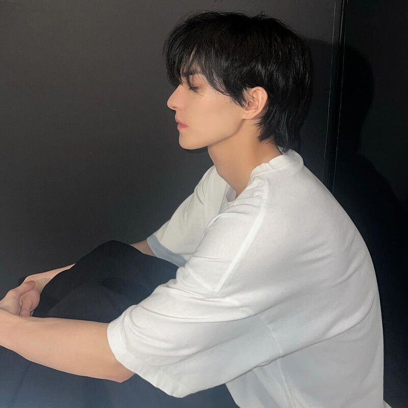 240509 - Hyunjun Instagram Update documents 5