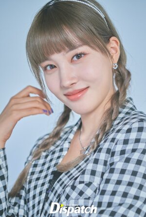 211112 STAYC Yoon 1st Anniversary Photoshoot by Dispatch