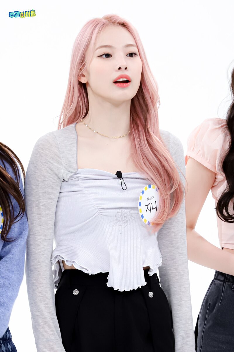 220222 MBC Naver Post - NMIXX at Weekly Idol documents 16