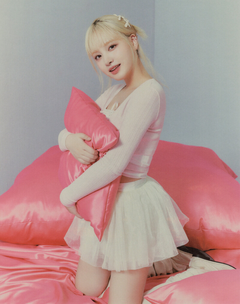 IVE - 2024 Season’s Greetings ‘A Fairy's Wish’ (Scans) documents 7