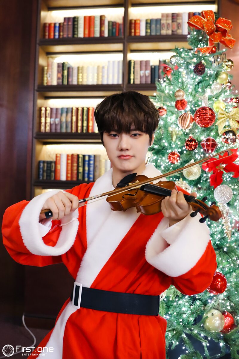 231228 FirstOne Entertainment Naver Post - 'Back to Christmas' MV Behind documents 28