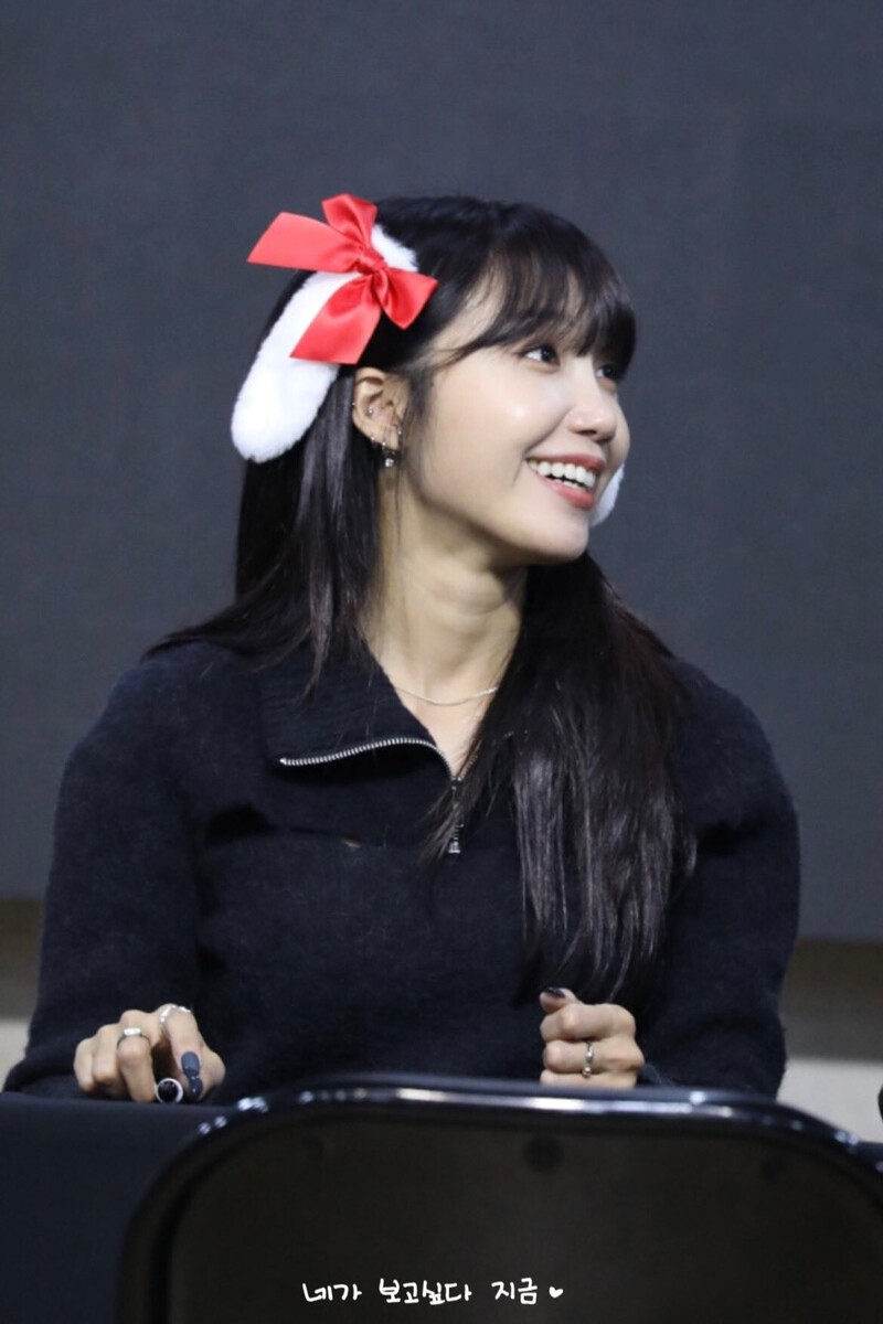 221112 Apink EUNJI at fansign event documents 8