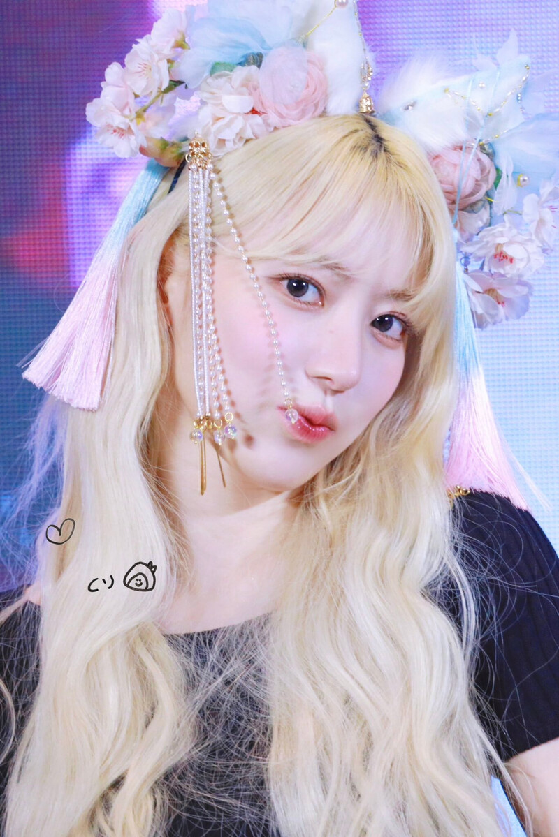 240428 LE SSERAFIM Sakura - Offline Fansign Event at Qingdao China documents 3