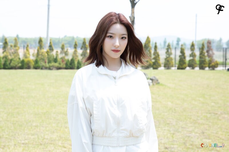 220831 fromis_9 Weverse - <CHANNEL_9> EP35-38 Behind Photo Sketch documents 8