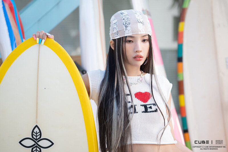 240712 CUBE Entertainment Naver Post with Soyeon - (G)I-DLE 7th Mini Album [I SWAY] Behind the Scenes of the Jacket Shoot documents 17