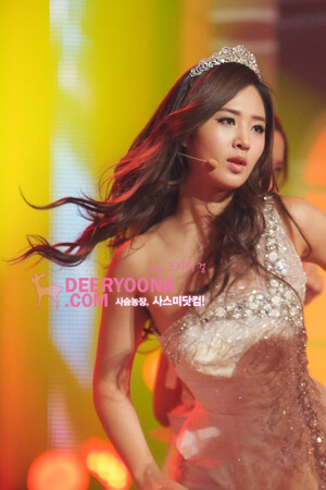 111230 Girls' Generation Yuri at KBS Song Festival