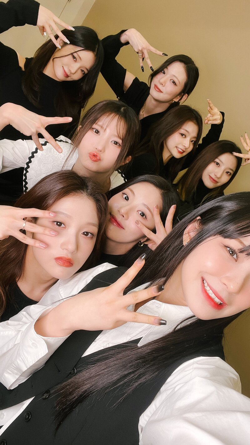 230124 fromis_9 Weverse - 5th Anniversary HAPPY fromis_9 DAY documents 5