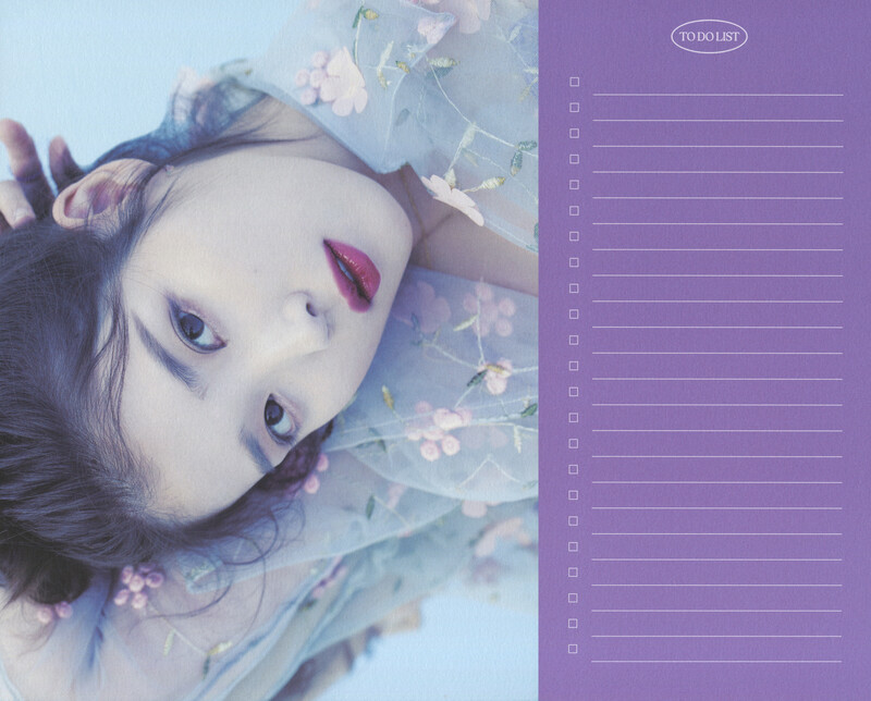 IU 2022 Season's Greetings (Scans) documents 4