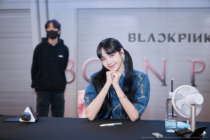 221107 BLACKPINK Twitter Update -  [BORN PINK] OFFLINE FAN SIGNING EVENT documents 1