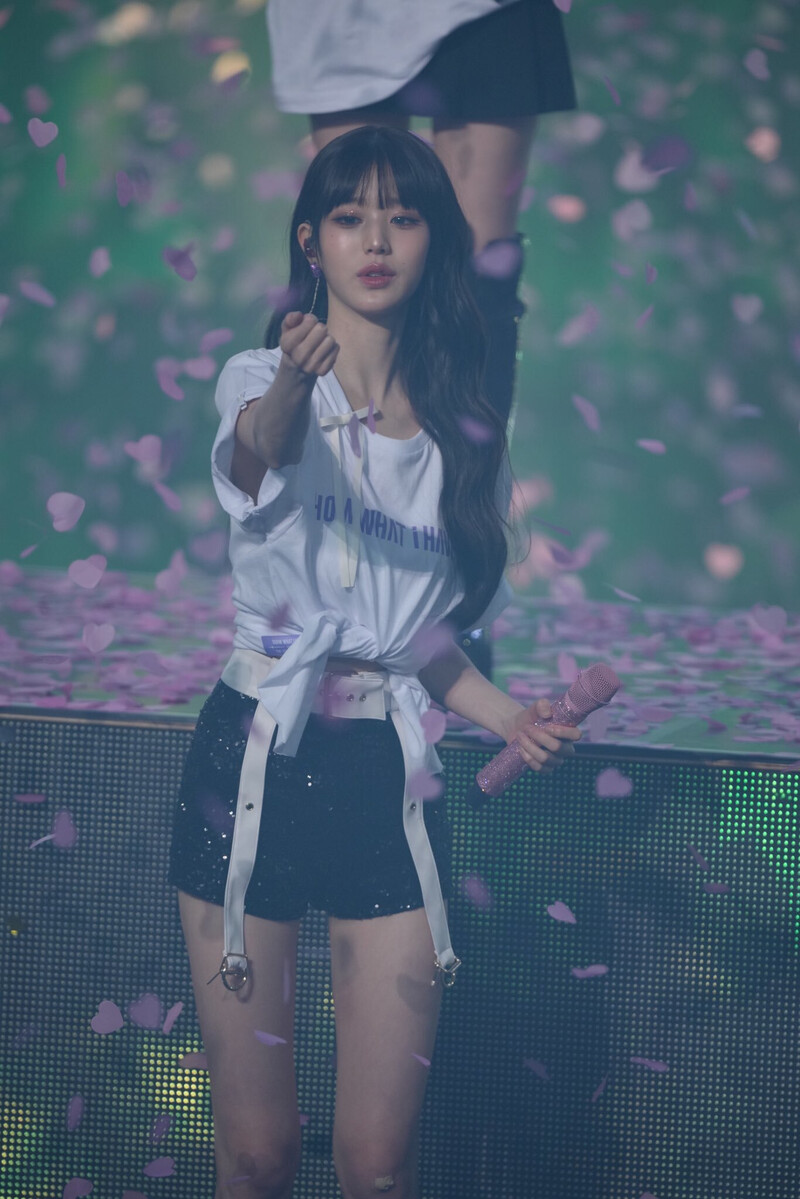 231008 Jang Wonyoung - IVE The First World Tour 'Show What I Have' in Seoul Day 2 documents 17