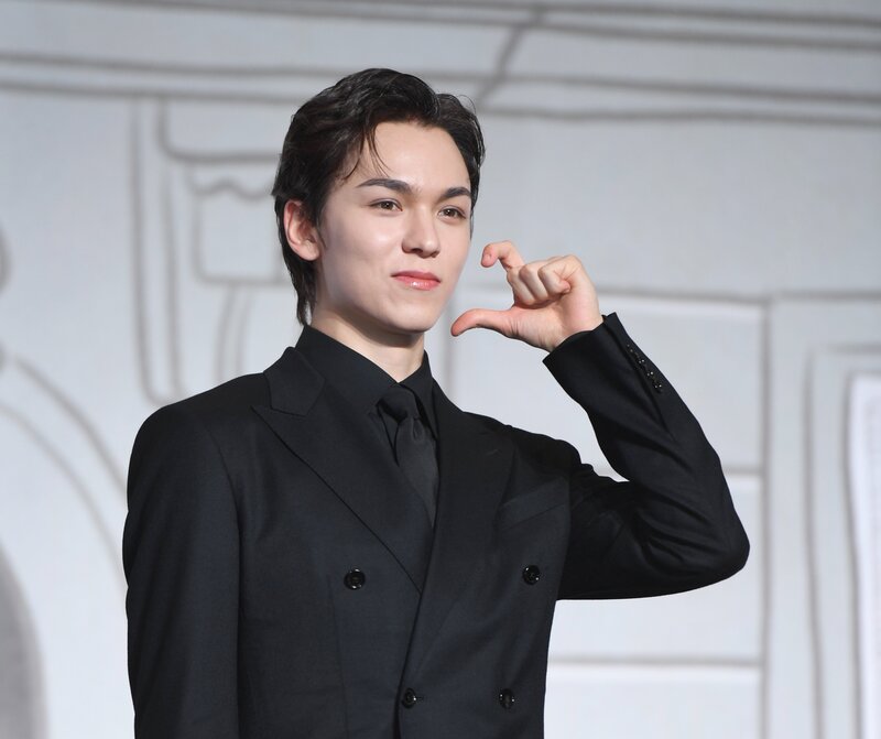 240429 SEVENTEEN Vernon - SEVENTEEN BEST ALBUM '17 IS RIGHT HERE' Press Conference documents 3