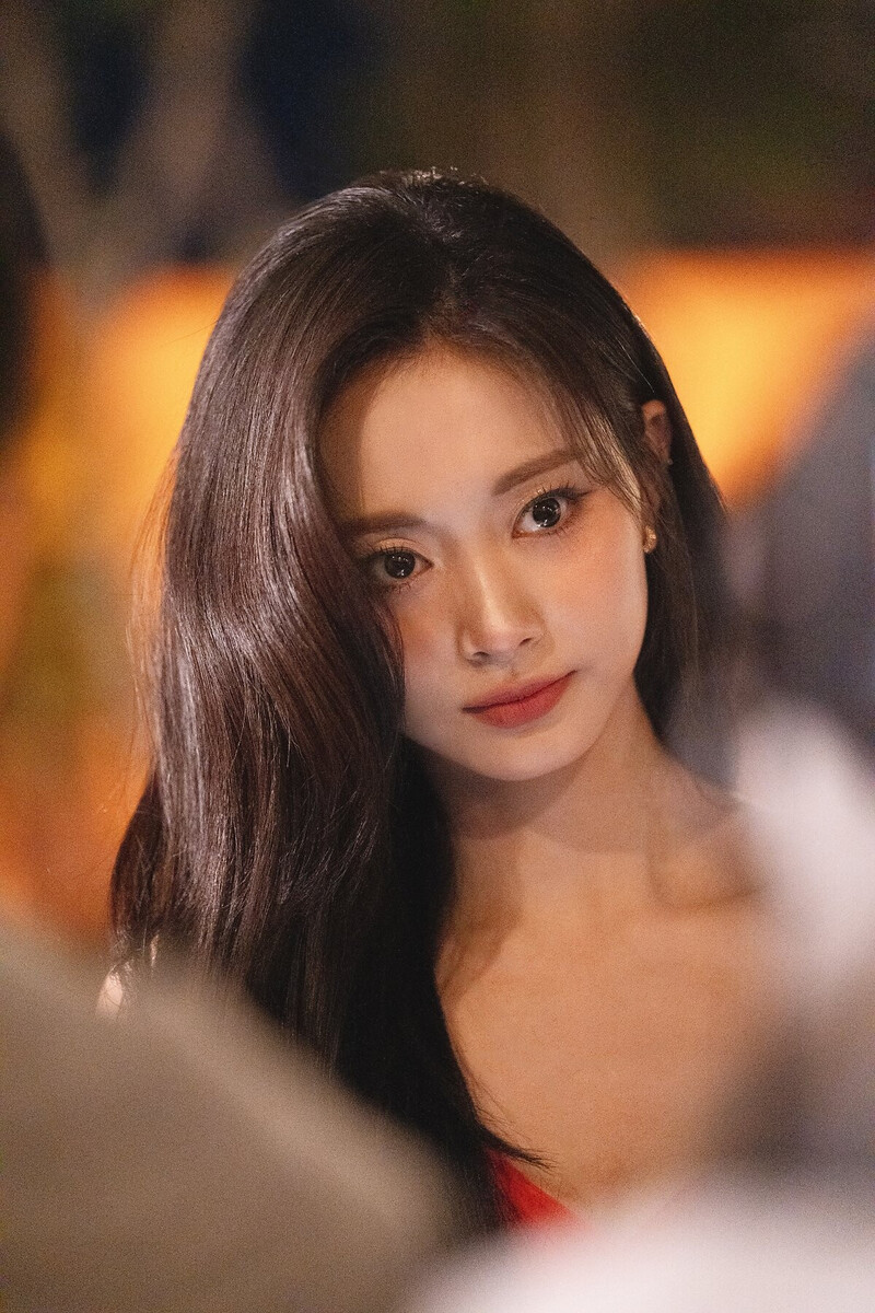 TZUYU 1st Mini Album 'abouTZU' Jacket Shooting - Behind Photos documents 6