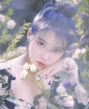 IU mini album "Love Poem" concept teasers