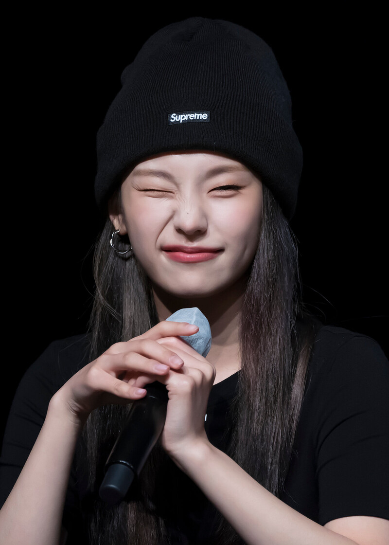 210620 ITZY Yeji documents 17