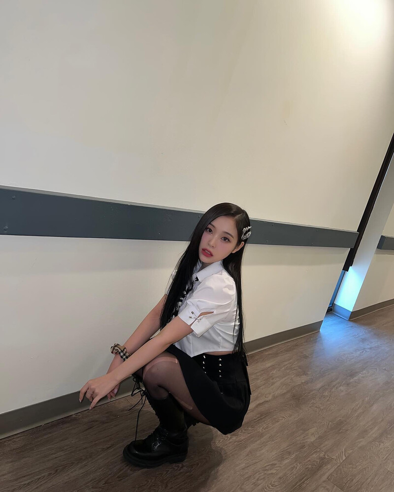 230317 Dreamcatcher Gahyeon Instagram Update documents 2