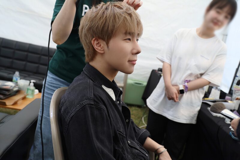 231024 - Naver - Sungkyu - Slow Life Slow Live 2023 Behind Photos documents 11