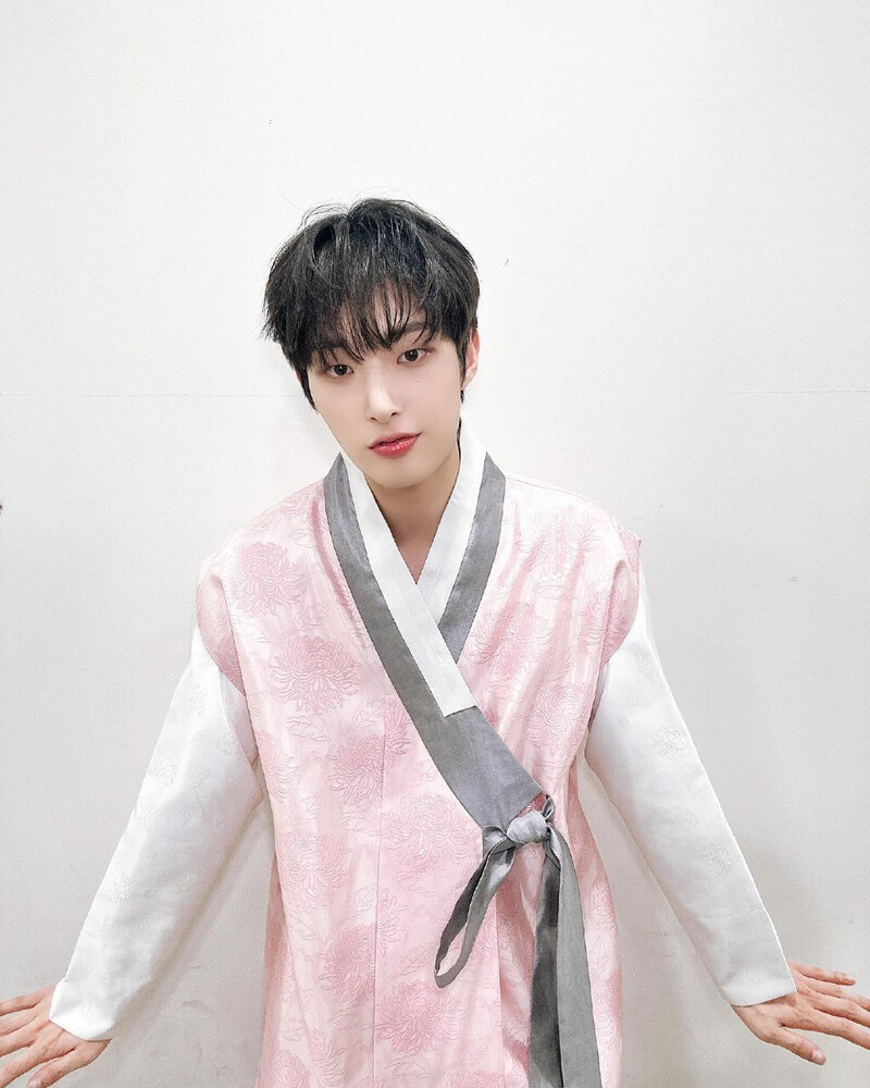 240103 ATEEZ Instagram Update - Mingi documents 1