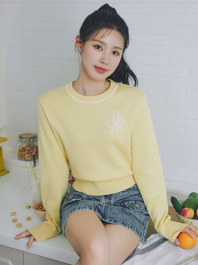 (G)I-DLE Miyeon for CTBRZ 2023 SS Collection documents 7