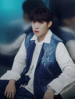 Woojin (AB6IX) profile, age & facts (2024 updated) | kpopping