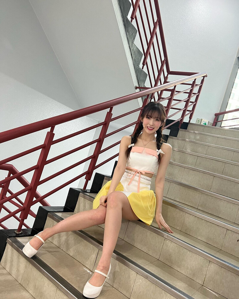 220410 OH MY GIRL Arin Instagram Update documents 4