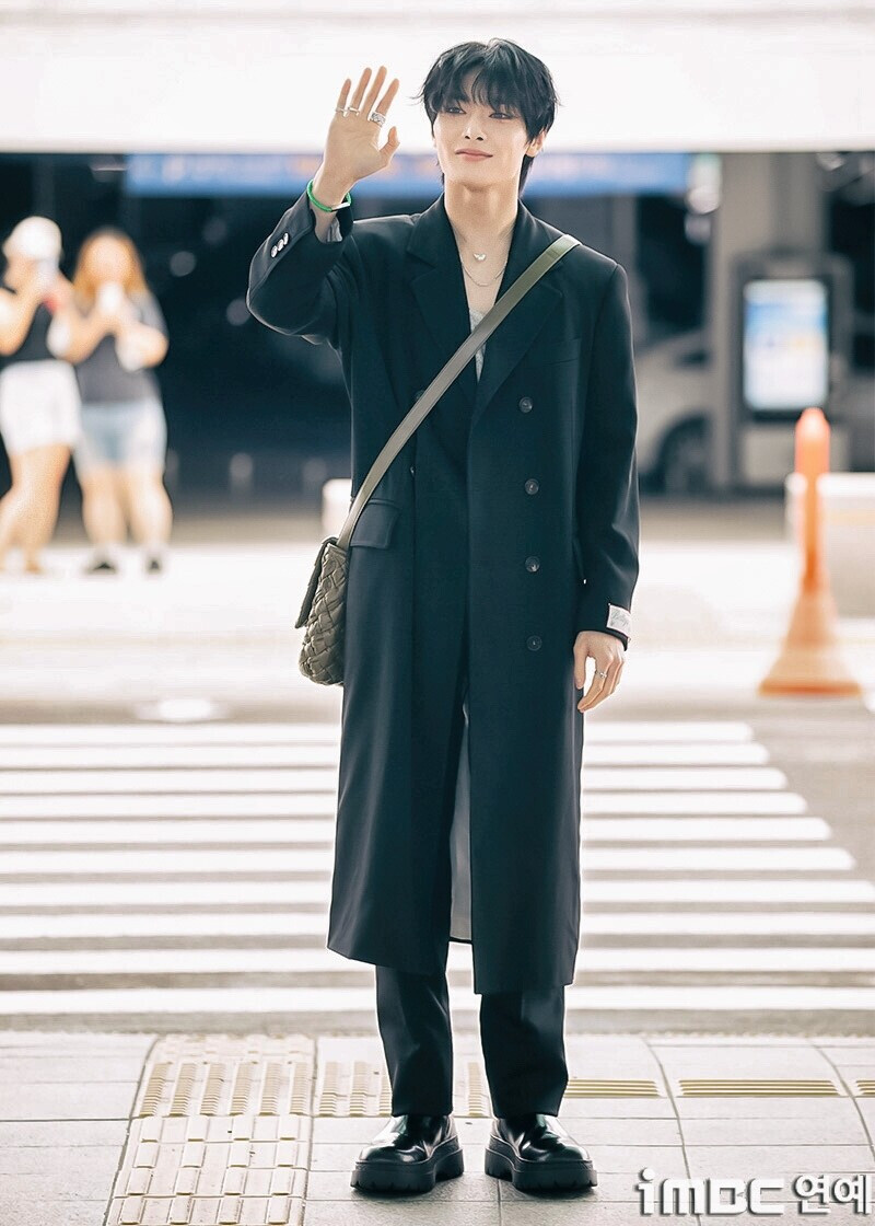 240920 StrayKids I.N at Incheon International Airport documents 15