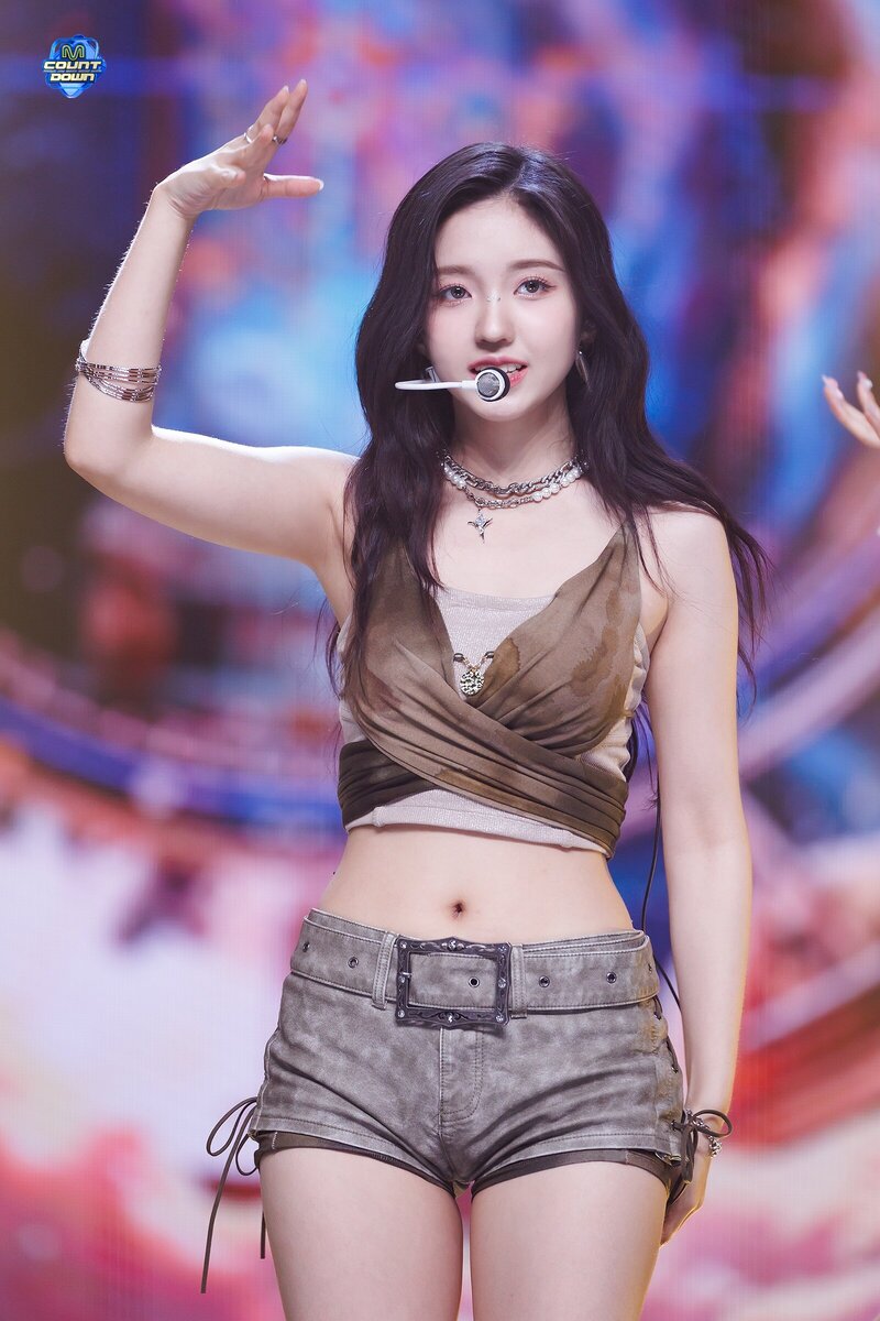 240613 Kep1er Yeseo - 'Shooting Star' at M Countdown documents 5