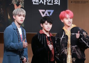 171117 SEVENTEEN at Yeongdeungpo Fansign - S.Coups, Woozi and Hoshi